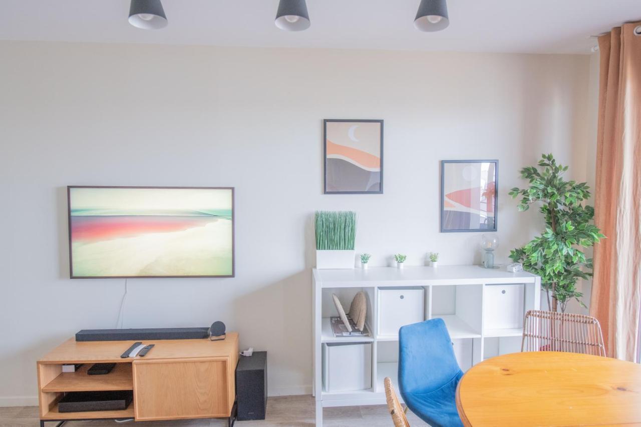 오베르빌리에 Machouart Le Duplex -Parking Gratuit Equipee Commodites- 아파트 외부 사진